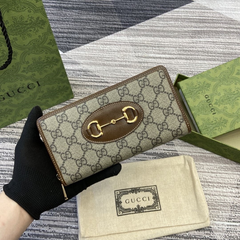 G*u*i wallets & purse